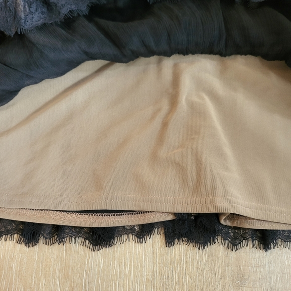 Tadashi Silk Black Shirt - Picture 3 of 9